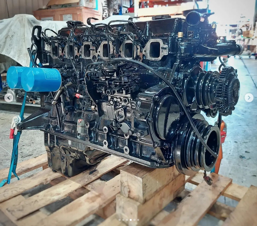 Before and After of a TD42 Engine
A full engine overhaul was completed with parent ball liners and our in-house ceramic-coated pistons.